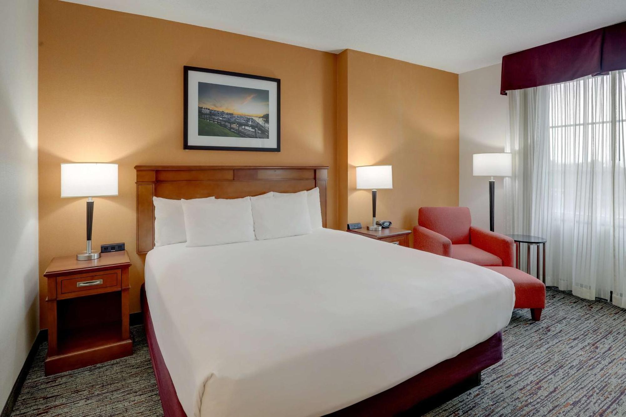 Drury Inn & Suites Charlotte Northlake Exteriér fotografie