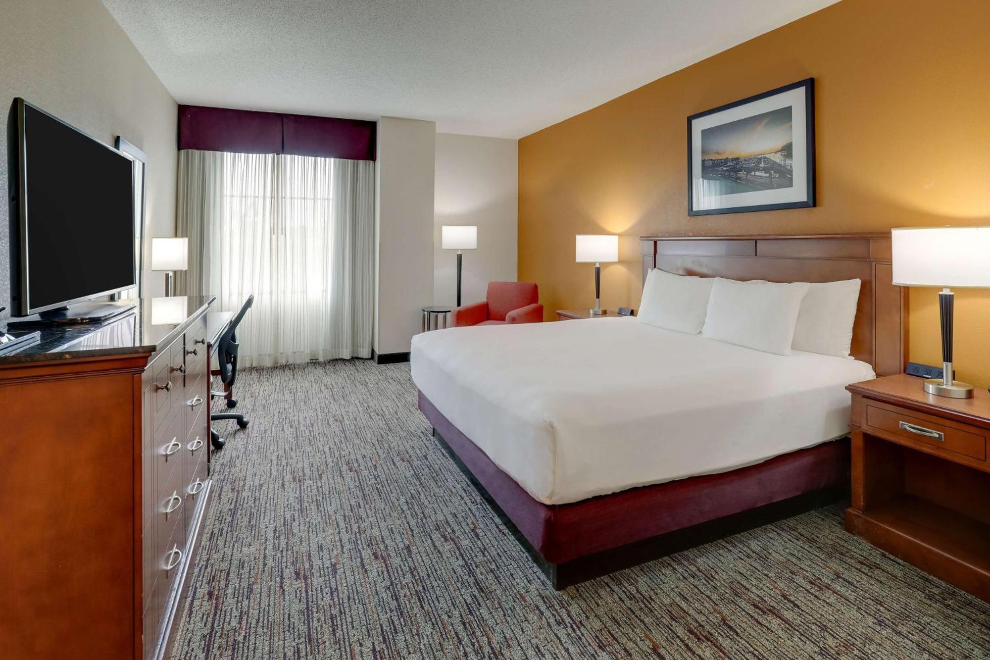 Drury Inn & Suites Charlotte Northlake Exteriér fotografie